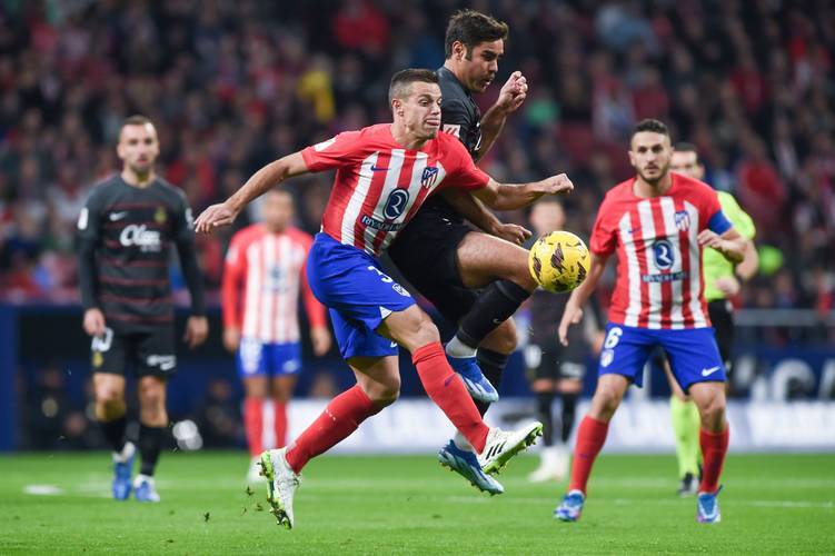 铜梁龙马钰钧庆祝冲超：和一群志同道合的兄弟取得伟大的成绩（铜梁龙马钰钧冲超之夜：与志同道合的兄弟携手缔造辉煌）