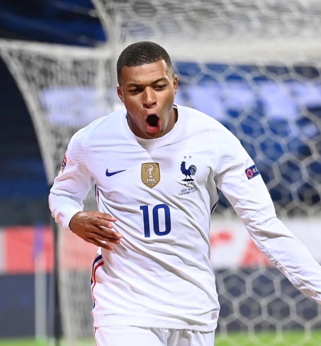 曼晚：缺乏比赛时间，梅努入选世界杯大名单的梦想变得渺茫（曼晚：出场时间有限，梅努跻身世界杯名单的希望日益渺茫）