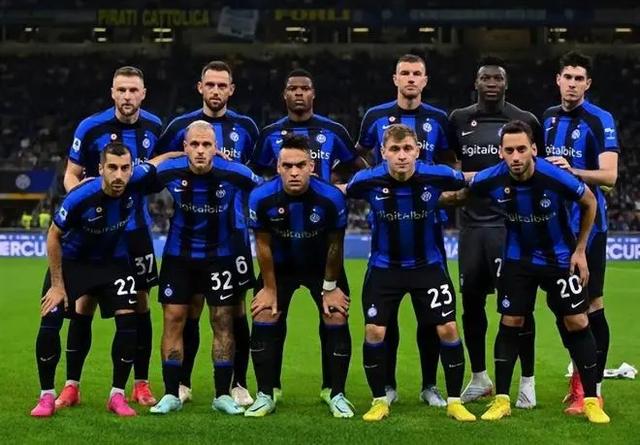 拉门斯：最引以为豪的是我左右脚很均衡，对手很难高位压迫我（拉门斯：双足均衡是我最大优势，对手难以高位逼抢）