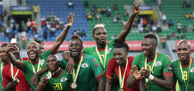 斯基拉：因西涅愿加盟拉齐奥，120万欧年薪签约至27年（斯基拉：因西涅愿投拉齐奥，年薪120万欧，合同至2027年）