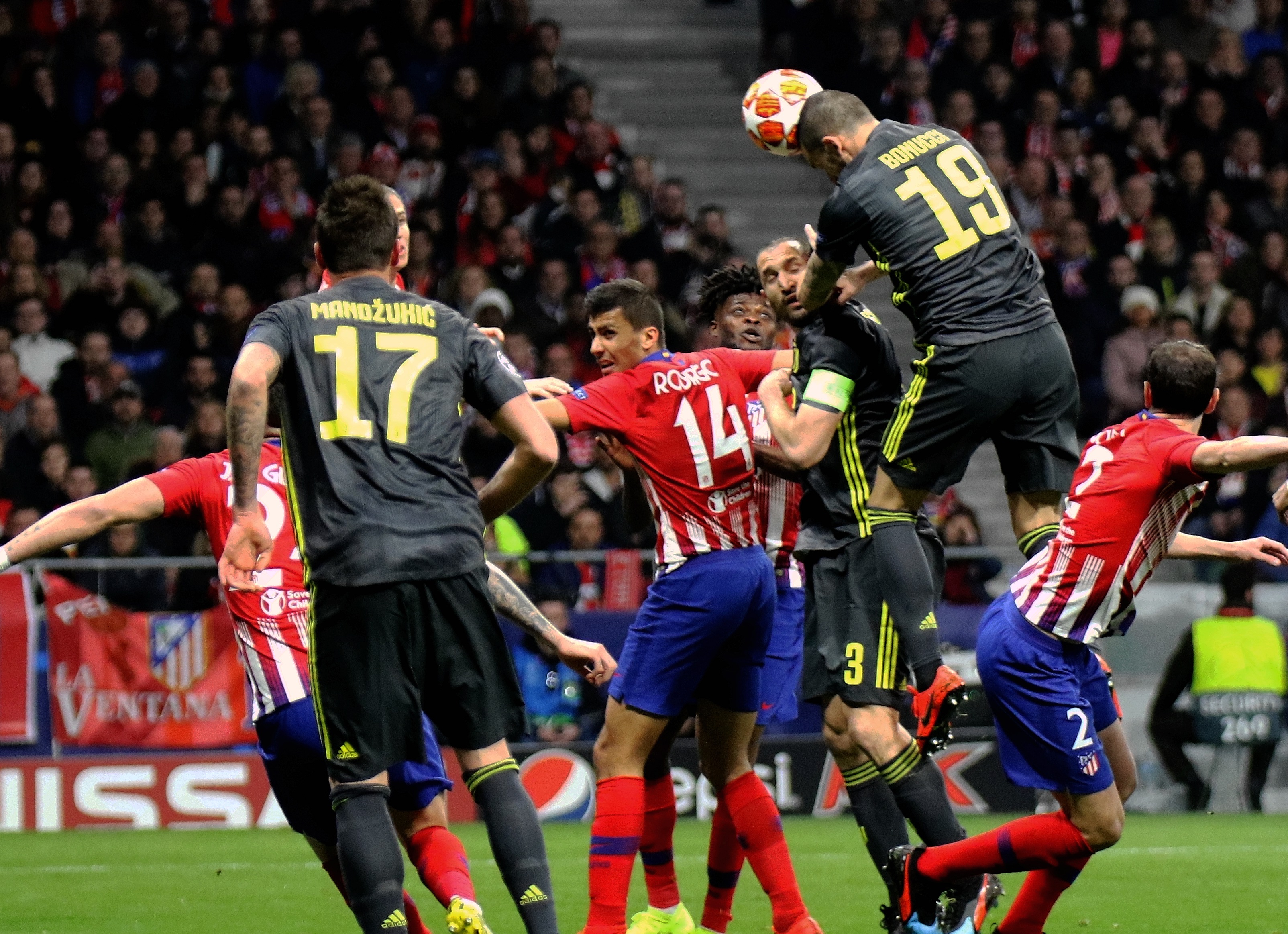 对阵梅州国安收获16次射正，为2012年以来单场中超第二多（战梅州国安16次射正，2012年以来中超单场第二高）