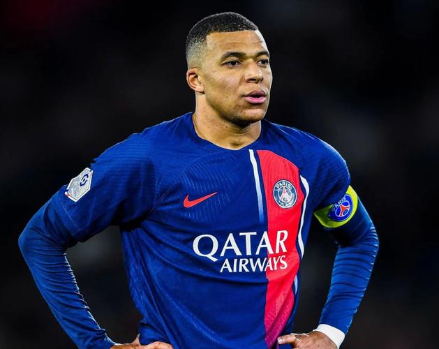 中超赛报：上海申花客场击败广州队,（中超快讯：上海申花客场力克广州队）